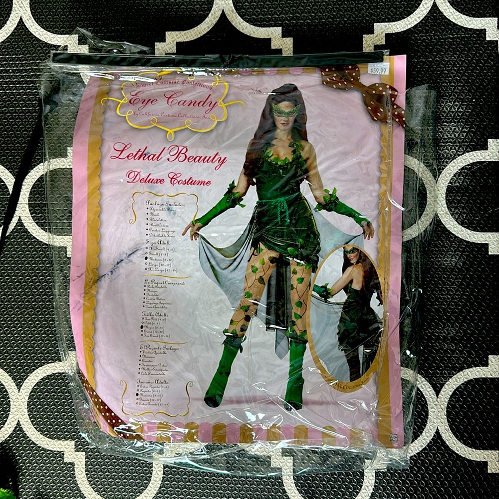 Poison Ivy Costume. Size Medium (8-10)